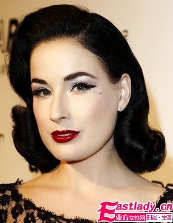 秋冬吹气梦幻风 女星回归甜美范