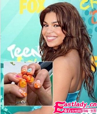 美甲小心思 好莱坞女星派对范美甲