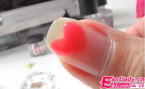 华美武装指尖 童趣Bling美甲DIY