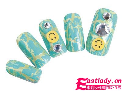 麻豆展示 初秋最In 龟裂 甲