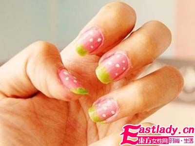 初秋新色美甲 独一无二的指尖风情