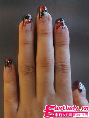 纯美美甲燃情指尖 挥别暗淡深秋