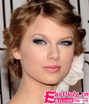 慵懒魅力 明星示范万圣节彩妆灵感(组图)