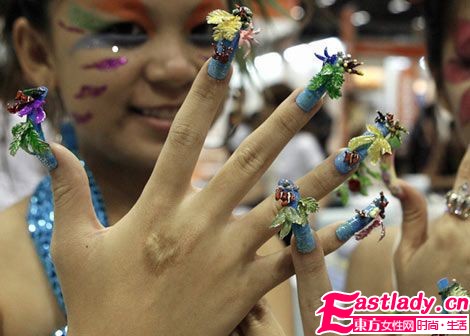 艺术感极致美甲 不疯狂不成魔