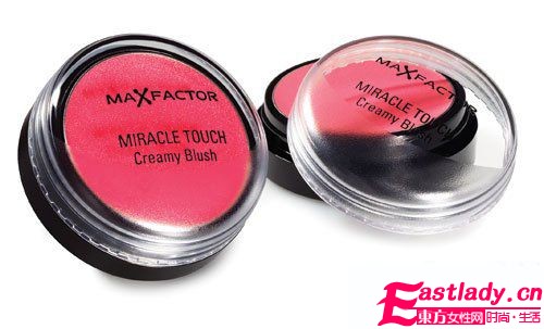 最新入荷彩妆单品 妆点圣诞迷情