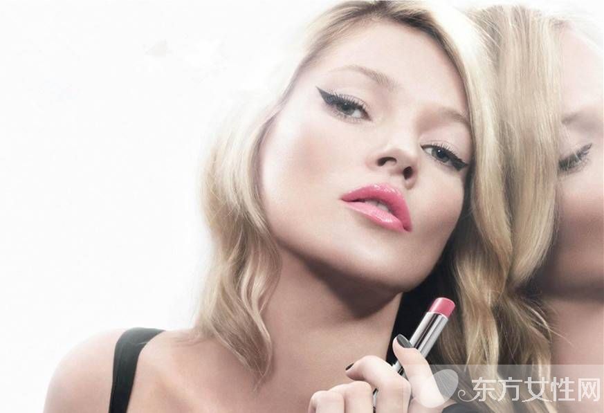 口红太干脱皮怎么解决 内外调理很重要