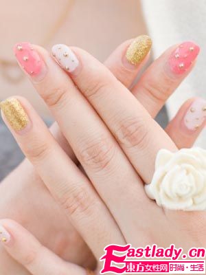 纯美美甲燃情指尖 挥别暗淡深秋