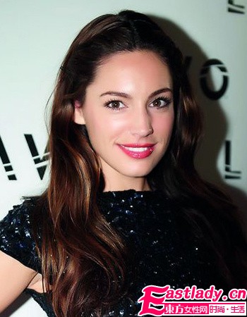 优雅风情 盘点好莱坞女星最新风情立体妆容(组图)