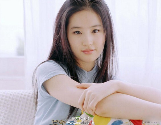 刘亦菲被爆整容 被黑还是整容有图有真相