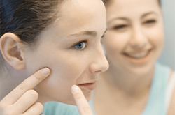 祈颜流金岁月助你轻松下 斑 无需美颜