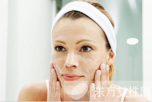 控油祛痘的方法有哪些 几招教你如何在夏季有效控油祛痘