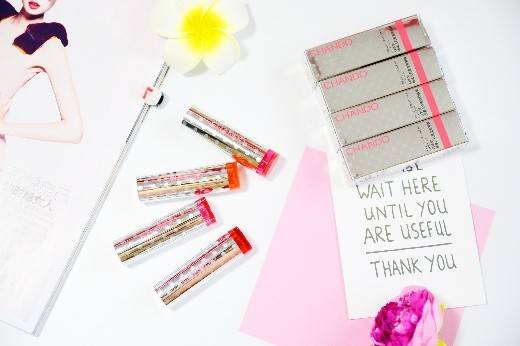 胭脂 萌 神携自然堂惊艳亮相 斩男唇色全揭秘