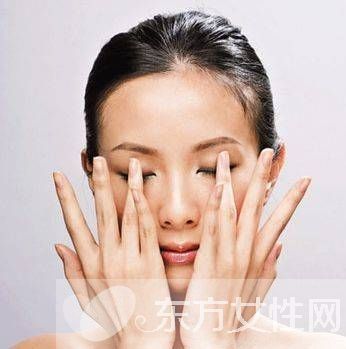 眼霜的正确使用方法 4大作用让你更年轻