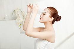 秋分临近怕干燥 自然堂喜马拉雅膜法给你美丽奇迹