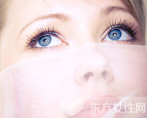 眼霜的作用是什么 教你眼霜的正确使用方式