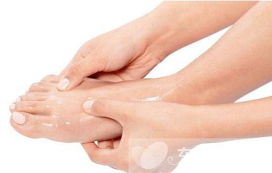 精油的正确使用方法 这些使用误区很多人都在犯哦