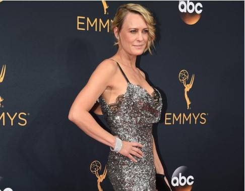 艾美奖女神扎堆 自然堂凝时CP助你打造不老容颜