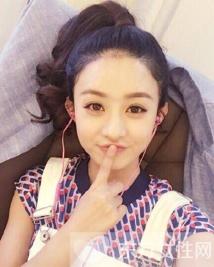  萌主 赵丽颖庆生 自然堂邀你一起玩转少女感