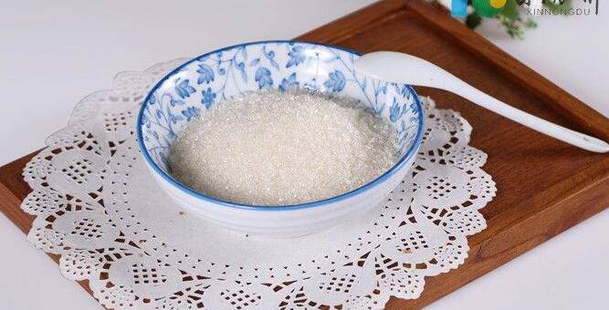 白糖洗脸去痘印法 让你摆脱痘印烦恼