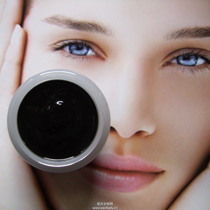 8个简单小妙招 轻松学会怎么去黑头收缩毛孔