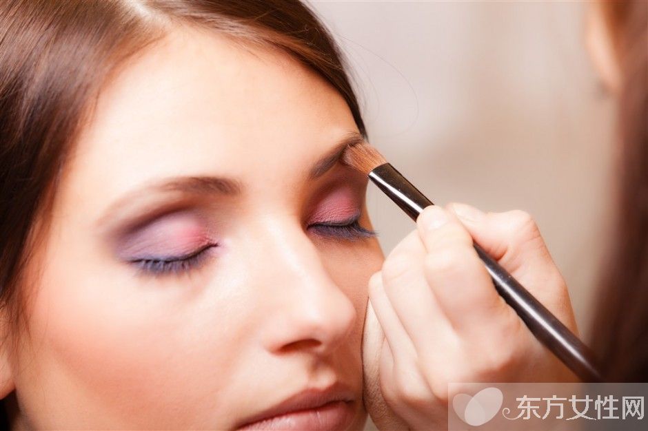 如何消除眼袋的方法 据说这三类人最容易长眼袋