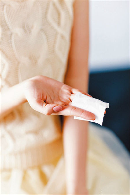 平时没时间做肌肤保养 利用周末时间把肌肤补回来