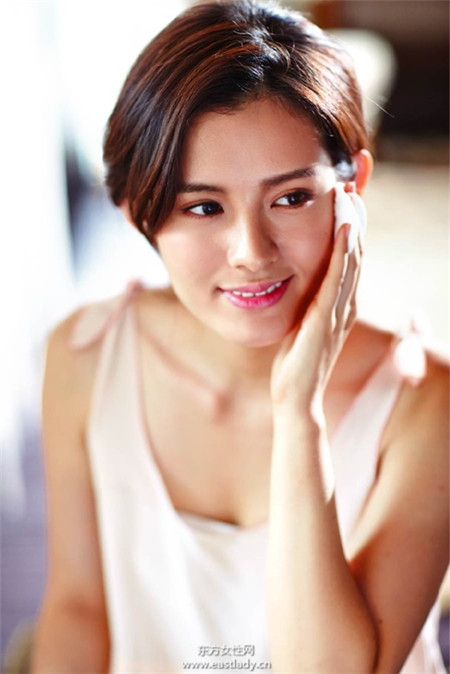 跟当红女星学敷面膜 肌肤好到爆