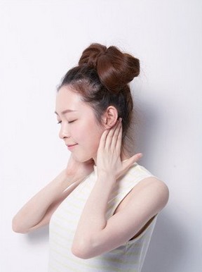 淋巴排毒 美容护肤5分钟淋巴排毒按摩法