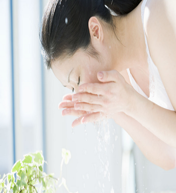 毛孔粗大怎么办  收缩毛孔光滑肌肤小妙招