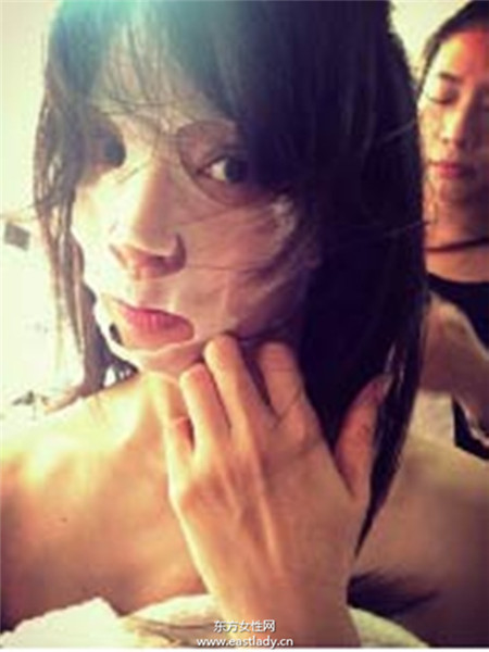 跟当红女星学敷面膜 肌肤好到爆