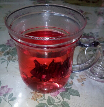 女性养颜茶 女人多喝花茶能补血美肤