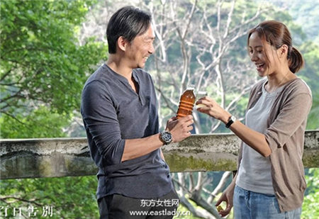 林嘉欣的保养秘诀 柠檬水+淋巴按摩