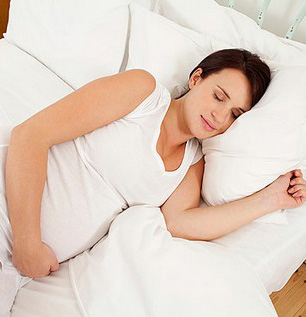 冬季避免进入补水保湿的误区 正确补水保湿的措施