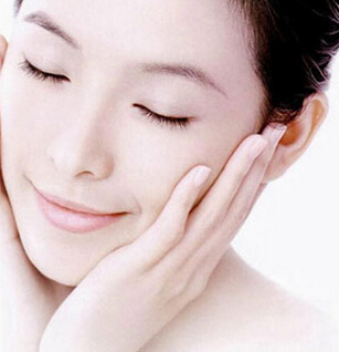 晒后修护白皙美肌 芦荟7大神奇功效