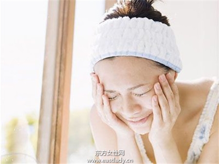 不要让运动搞砸肌肤状况 运动前后护肤很关键