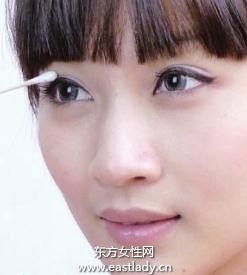 眼部保养升级法之提拉按摩