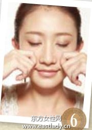 按摩让敷面膜更有效