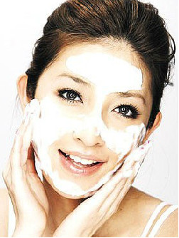 自制7款抗皱防衰老面膜 肌肤焕发年轻