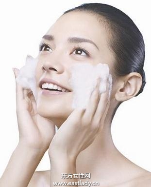 去角质促进肌肤代谢 让肌肤充满活力