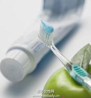 牙膏的妙用之用牙膏去黑头