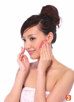 护肤四步骤 预防皮肤老化