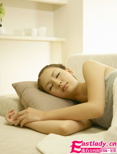 睡好美容觉 抵制黑眼圈黄褐斑