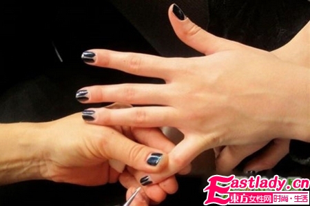 伦敦美甲大师 V型槽美甲时代到来