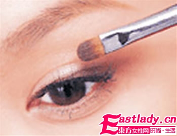 双眼皮贴要怎么贴才好看