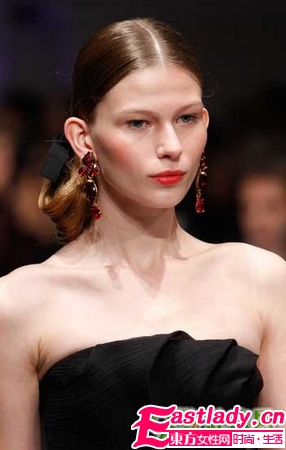 别出心裁的创意 卷发