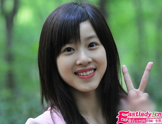 腹有诗书气自华 ＂奶茶妹妹＂清纯造型