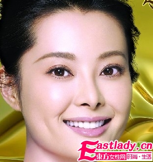 袁立吹弹可破水嫩肌肤保养秘诀