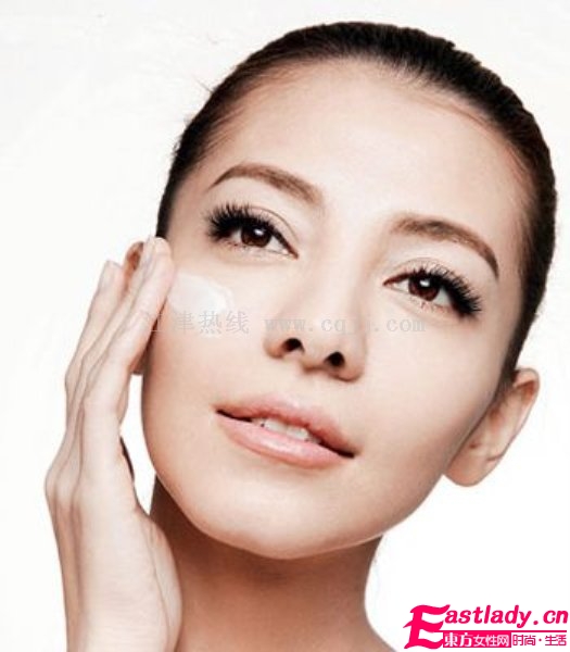 面霜的涂抹使用手法