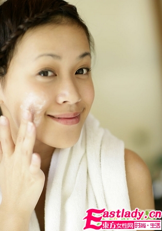早晨1分钟快速抗衰护肤保养法