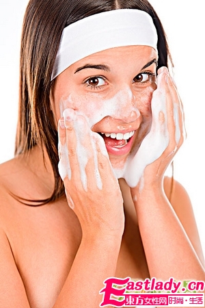 洗脸诀窍 怎么洗脸才干净